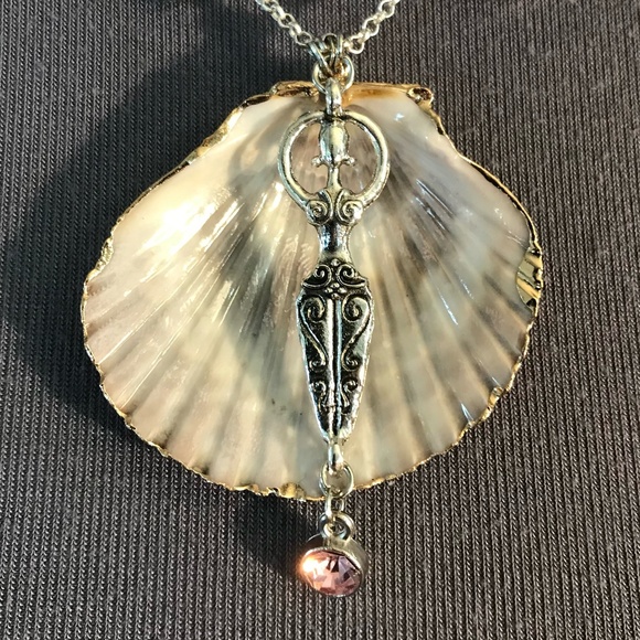 “Birth of Venus" Aphrodite Greek Roman Mythology Goddess Handmade Necklace - Picture 4 of 15